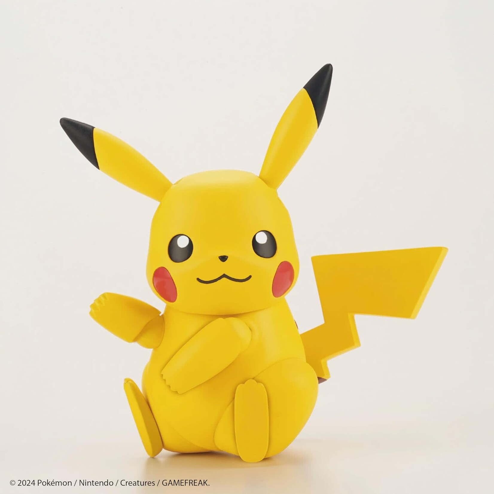 MODEL KIT PIKACHU