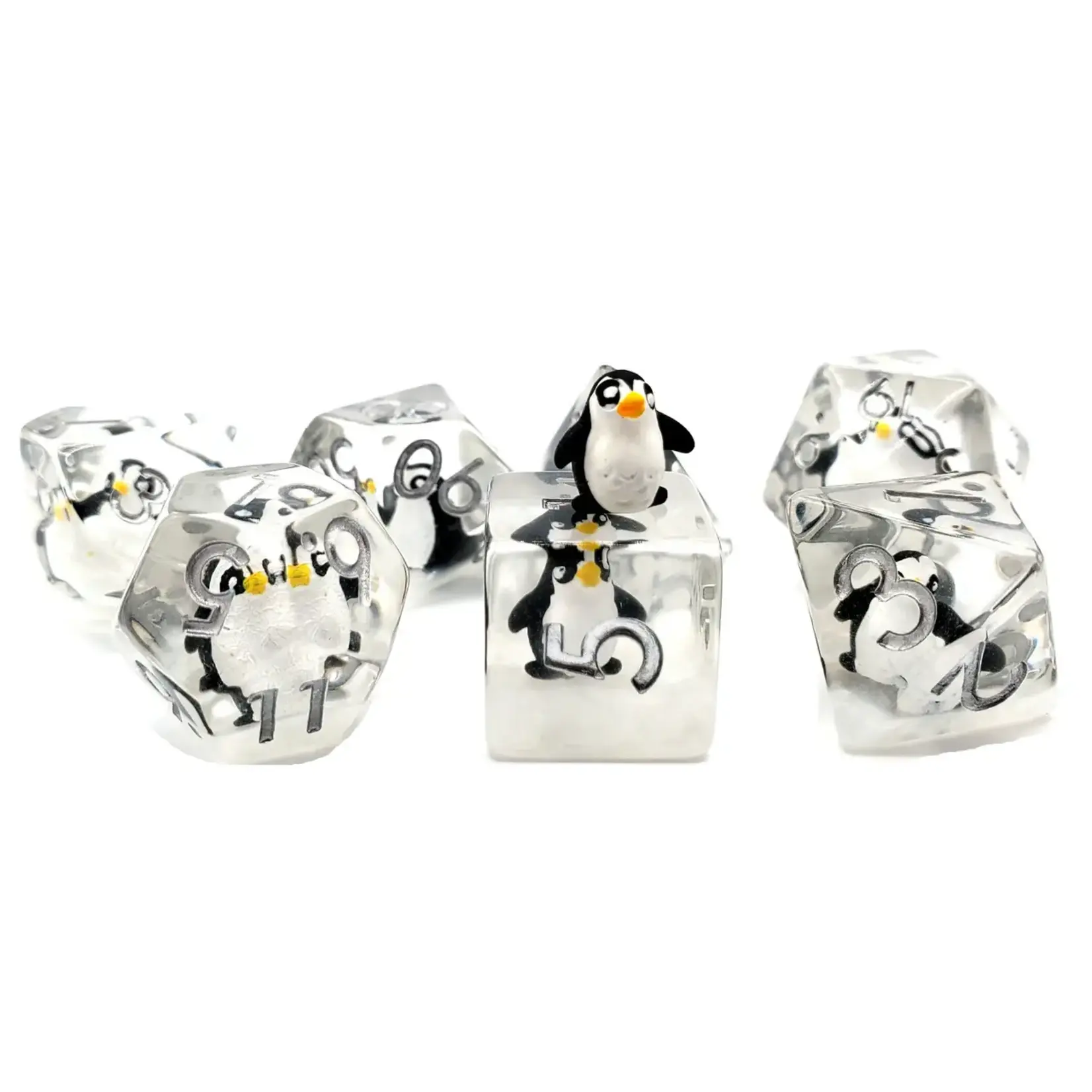 OLD SCHOOL DICE & ACCESSORIES ANIMAL KINGDOM PENGUIN 7PC SET