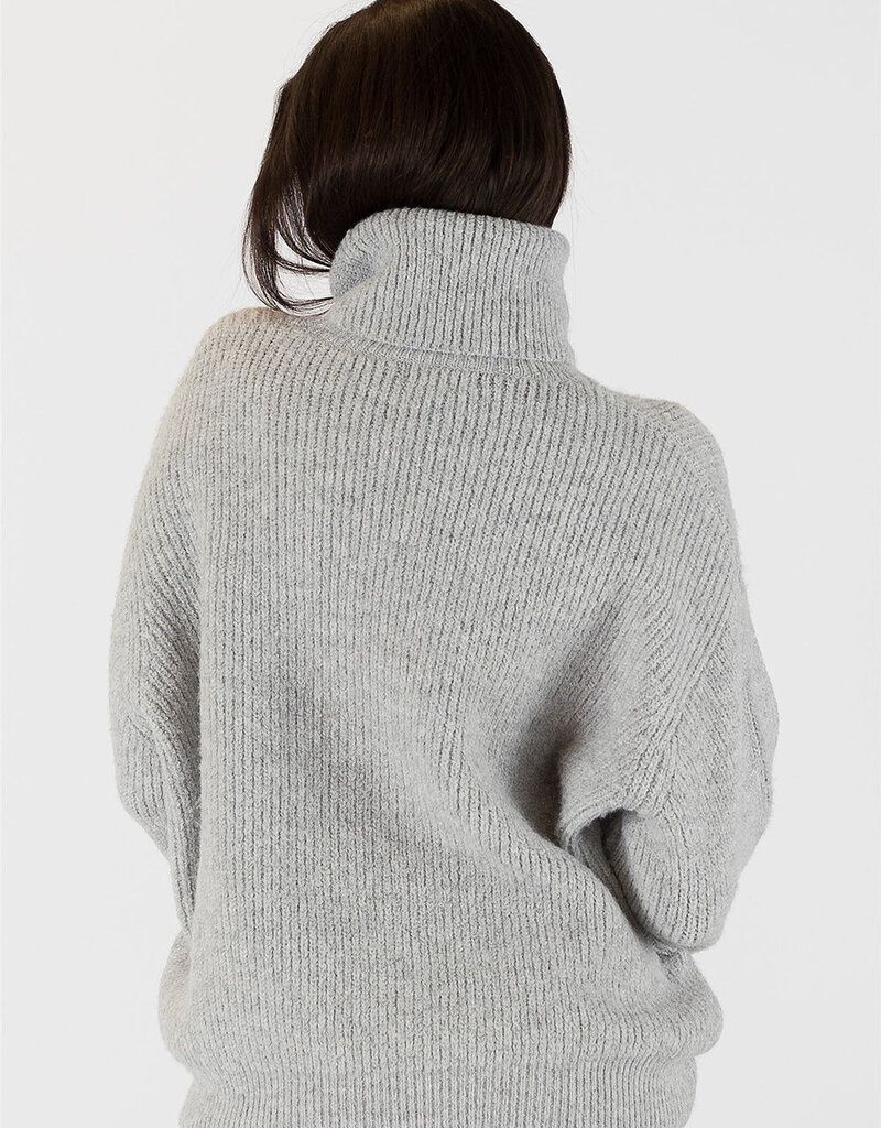 Lyla + Luxe Sahar Mockneck Sweater