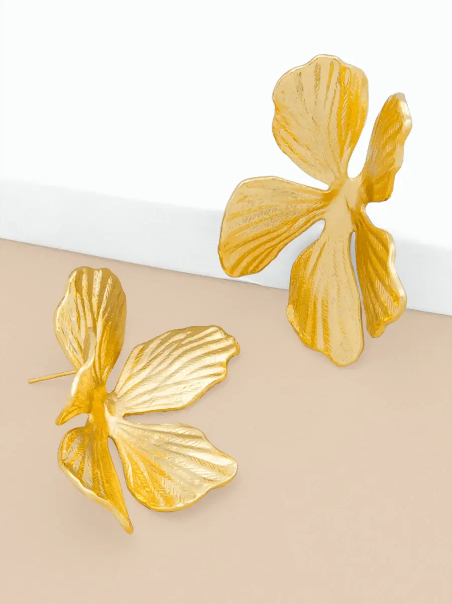 Zenzii Five Petal Drop Earring