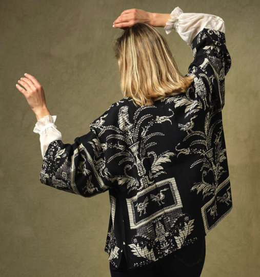 Two's Company Vintage Damask Short Kimono