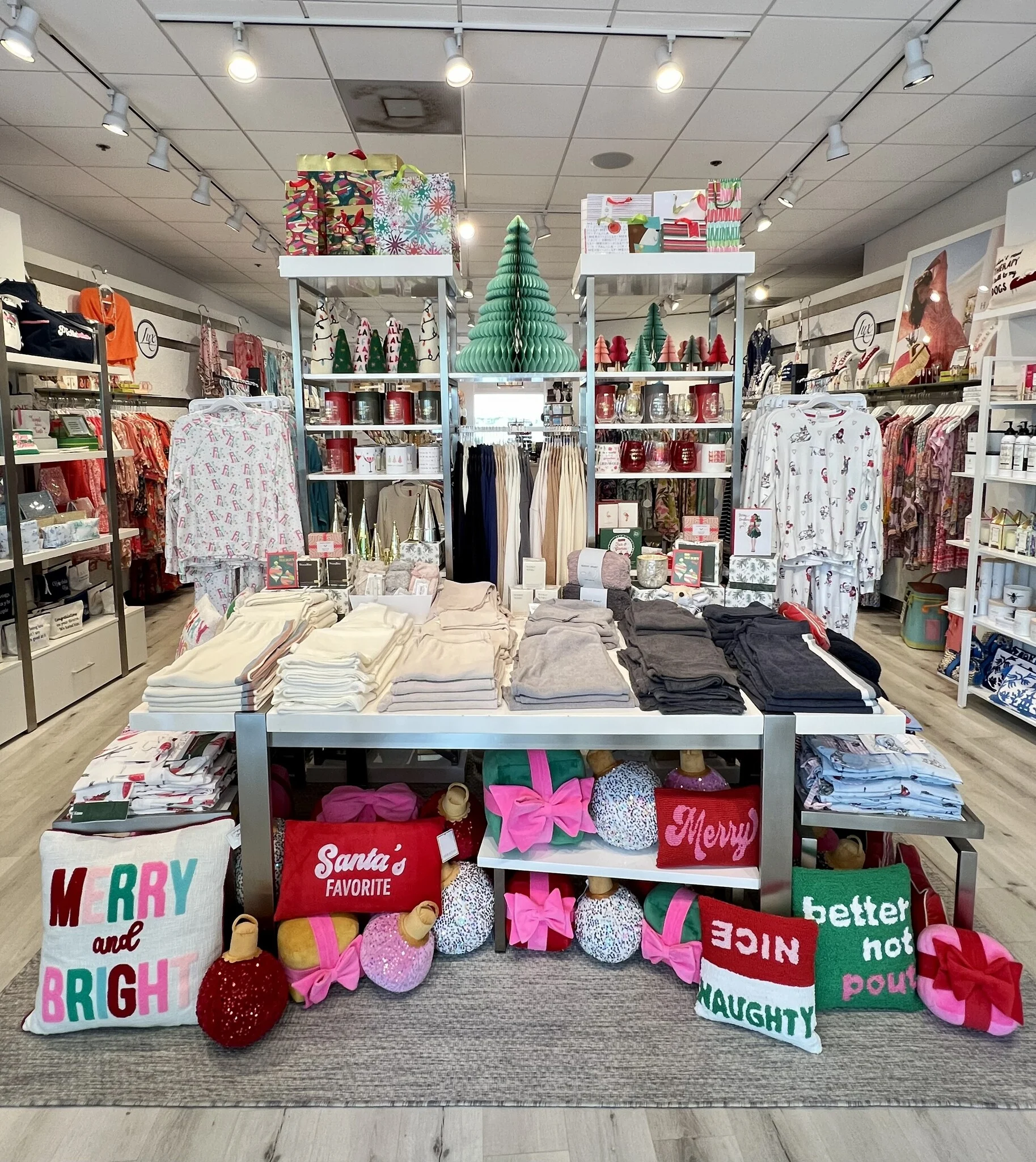Holiday Decor & Gifts Guide: Seasonal Favorites From Lux Boutique