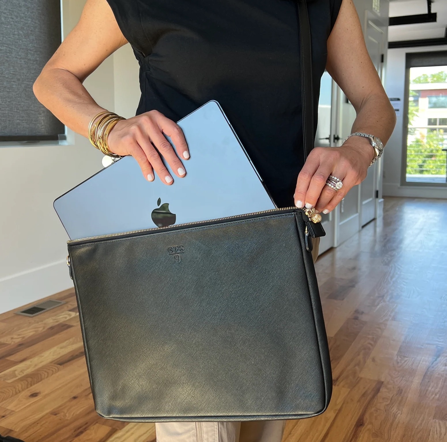 OTG Black Padded Crossbody Techie