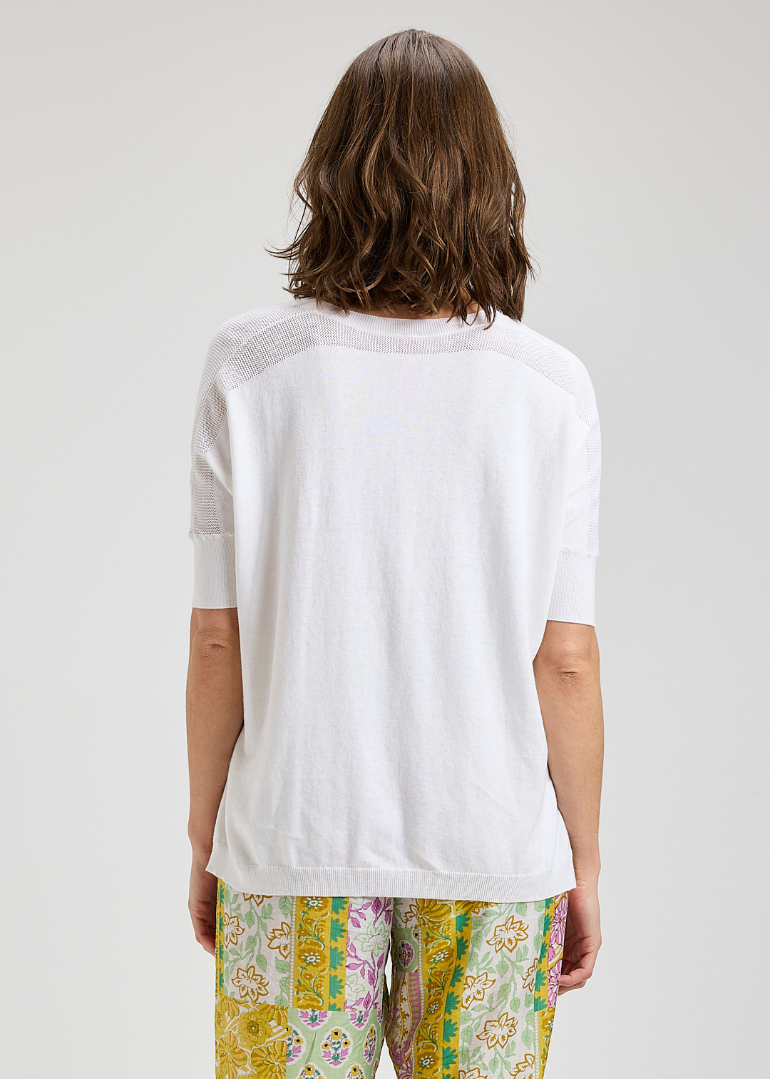 Zaket & Plover Solid V Neck Top