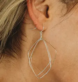 Leslie Curtis Regina Mixed Metal Hoop Earring