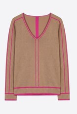 Vilagallo Knit Top w/ Piping