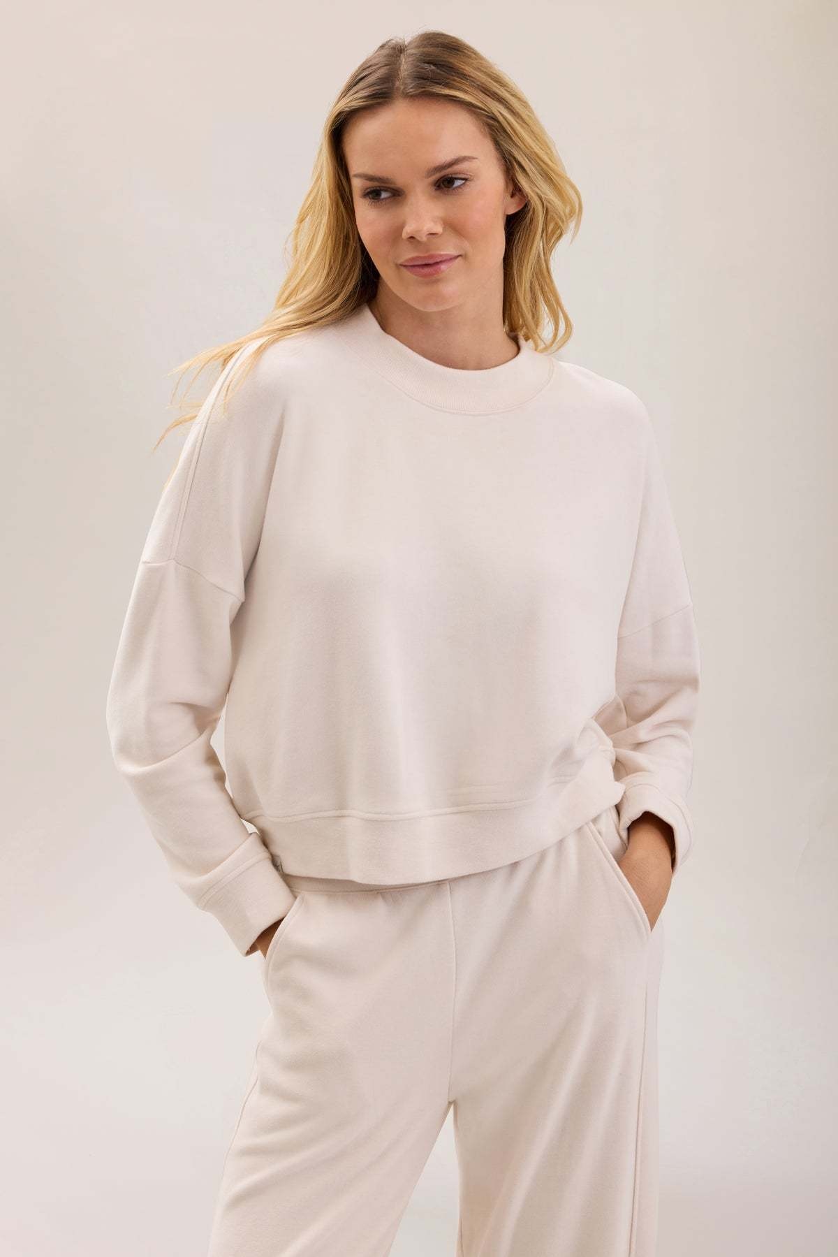 Barefoot Dreams Brushed Fleece Pullover Sand Dune