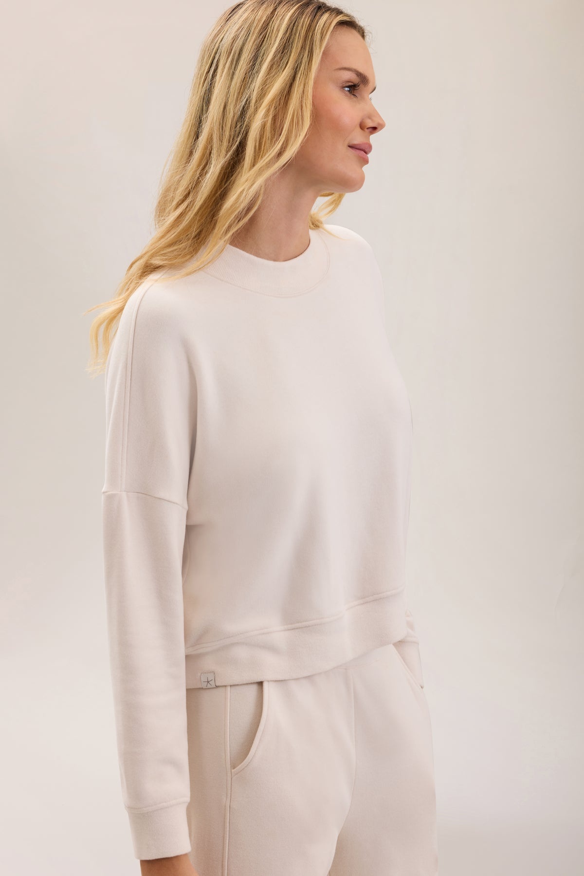 Barefoot Dreams Brushed Fleece Pullover Sand Dune
