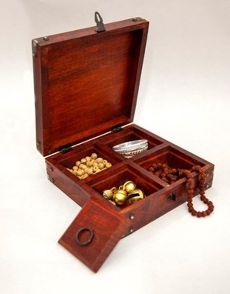 Antique Style, Wood 4 Compartment Box