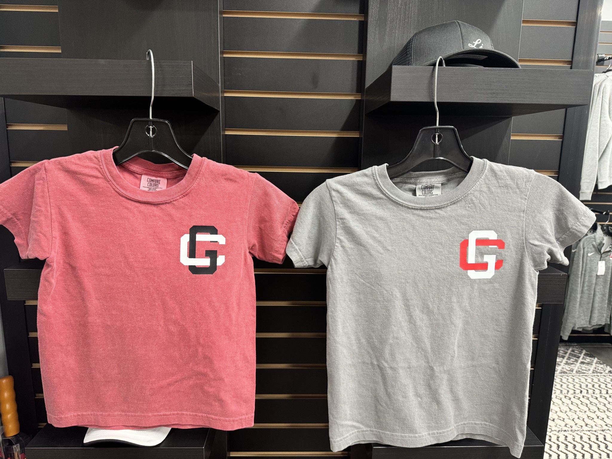 Comfort Color Youth Interlock Logo SS Pocket Tee