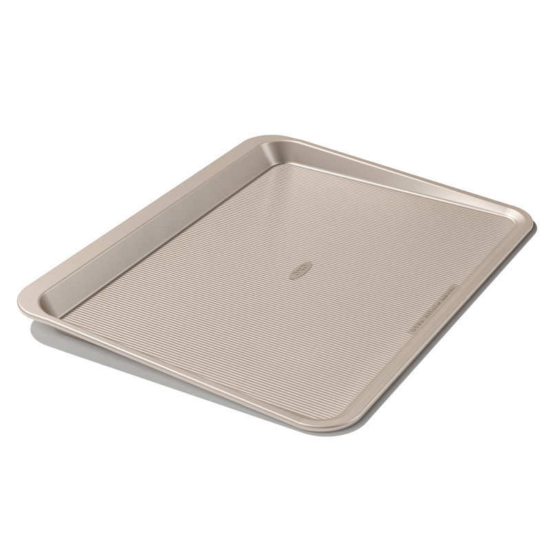 Cookie sheet with clearance lid