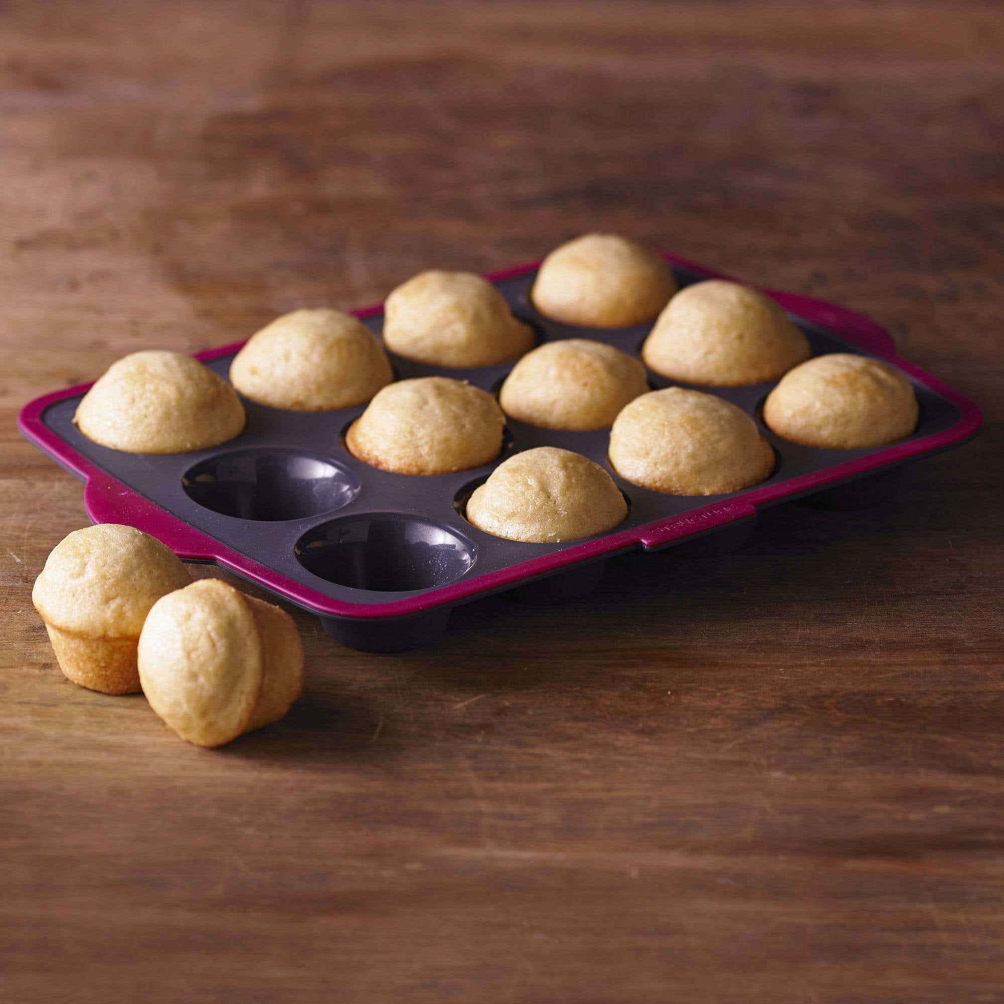 Pro Muffin Pan 12 Count - Silicone