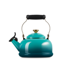 Le Creuset 1.6L Whistling Kettle Bleu Riviera w/Gold Knob