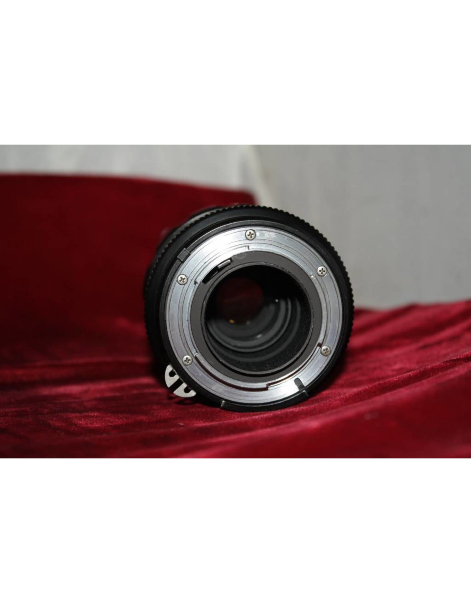 Nikon Nikkor-Q 200mm f4 Factory AI lens (Pre-owned)