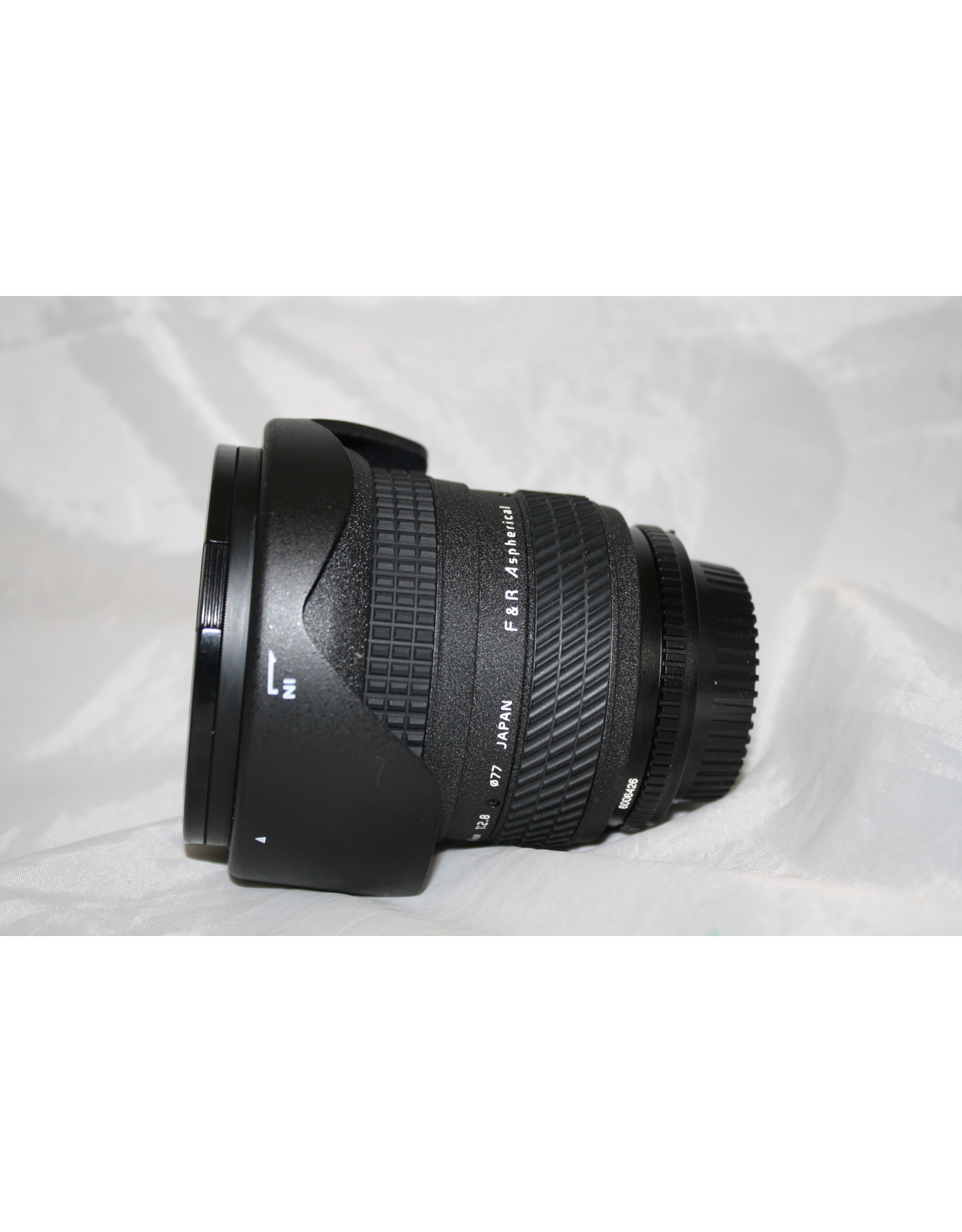 Tokina Tokina AF 20-35mm f/2.8 AT-X 235AF Pro Zoom Lens for Nikon AI / AF D