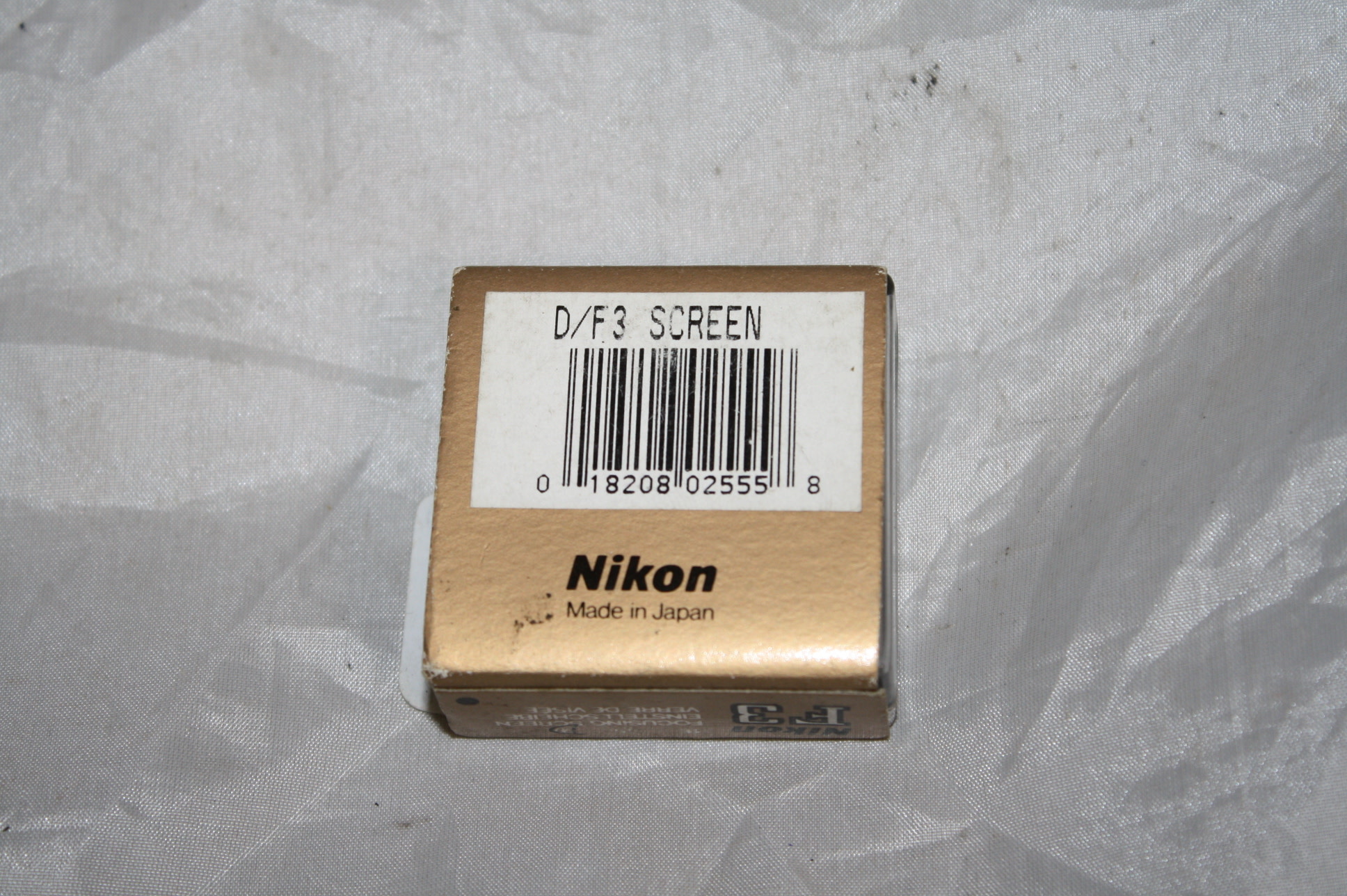 【新品、珍品】ニコン Nikon F3 FOCUSING SCREEN　L型 UNUSED in Box /Case] Nikon F3 Focusing Screen Type L