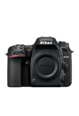 Nikon Nikon D7500 DSLR with 16-80mm Lens