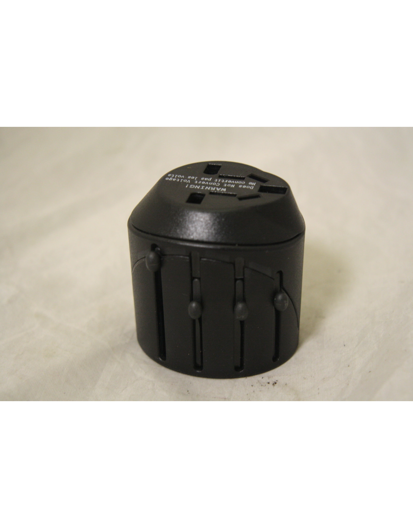 Arcturus Products Universal Plug Adapter