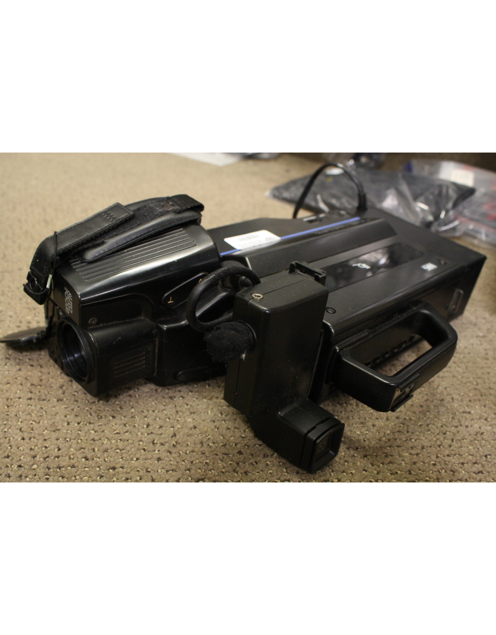 Sears VHS Camcorder with Charger and Case Camera Concepts & Telescope
