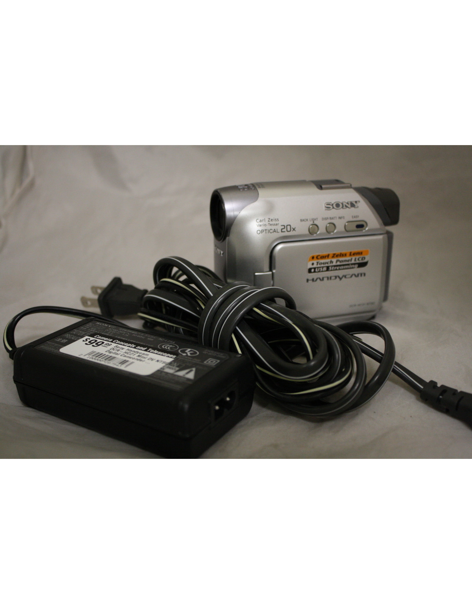 Agfa Sony Handycam DCR-HC21 Mini DV NTSC Digital Camcorder with bag and charger 