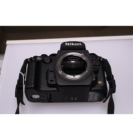 Nikon NIKON Df 16.2MP Digital Camera Body Black Excellent (SHUTTER COUNT ONLY 4276)
