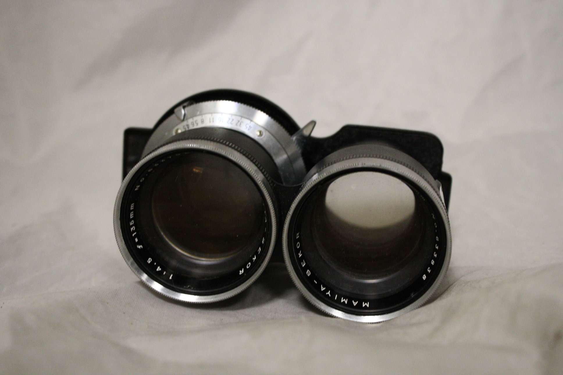 Mamiya Sekor 135mm F/4.5 TLR Lens for C330 C220 C33 C22 C3
