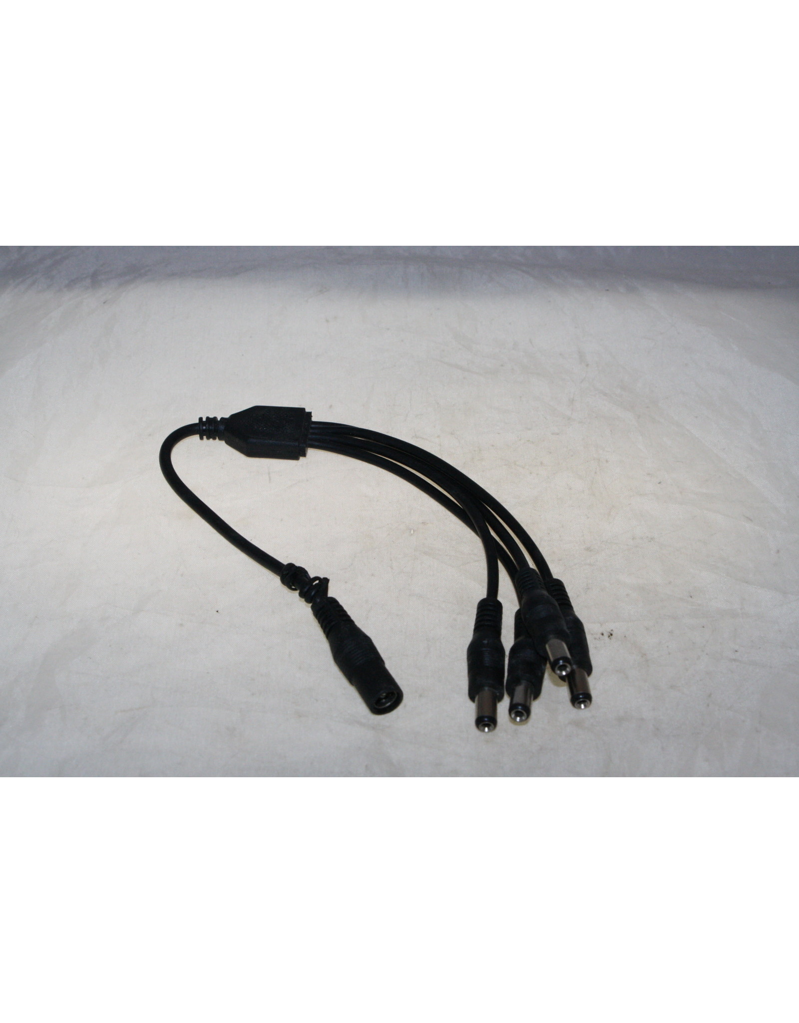 Arcturus Products Female 2.1mm 4 way Male Splitter  Cable