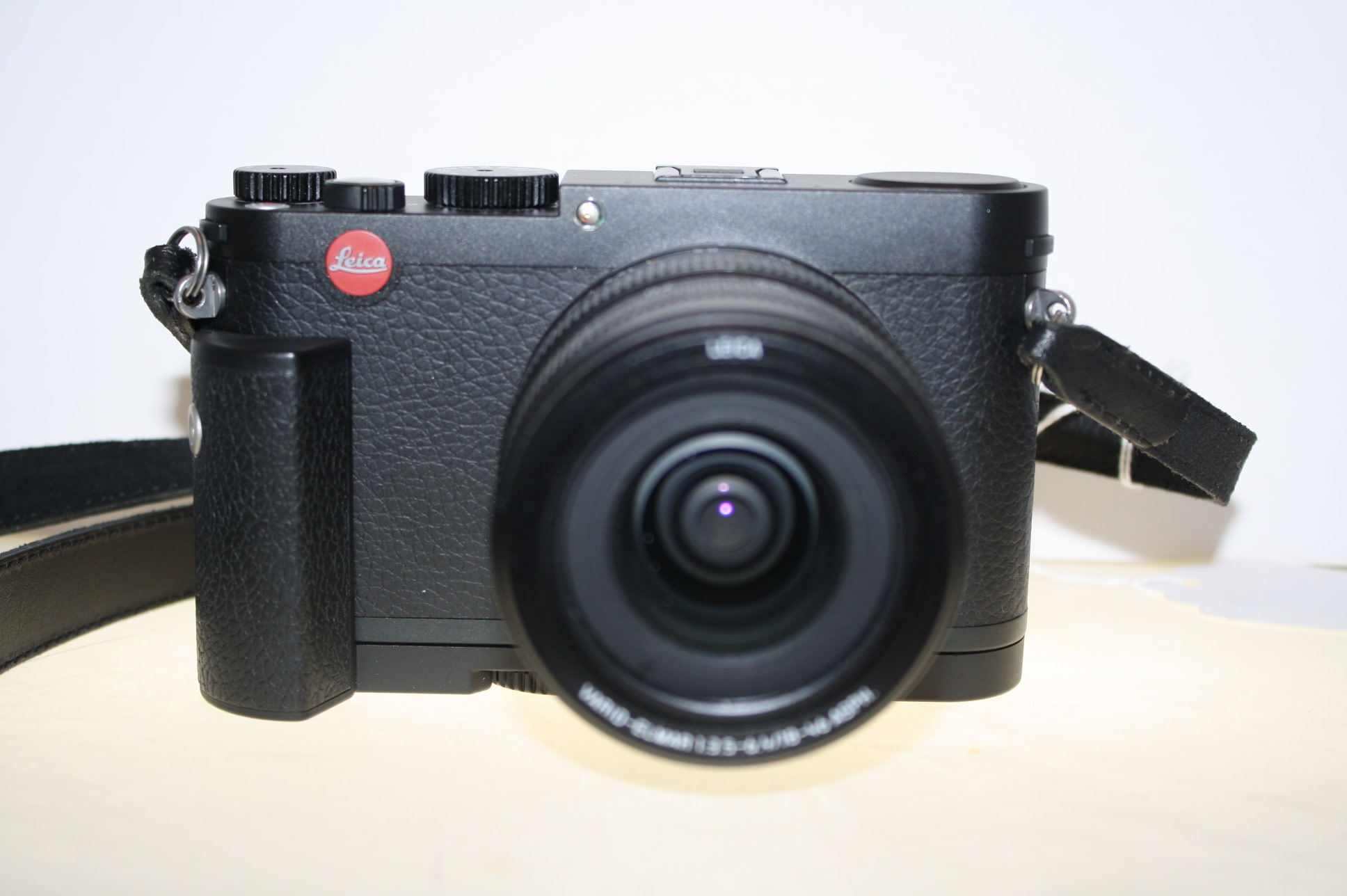 Leica X Vario Compact Digital Camera w/ Vario Elmar 28-70 mm f/3.5-6.4 ASP  (Pre-owned)