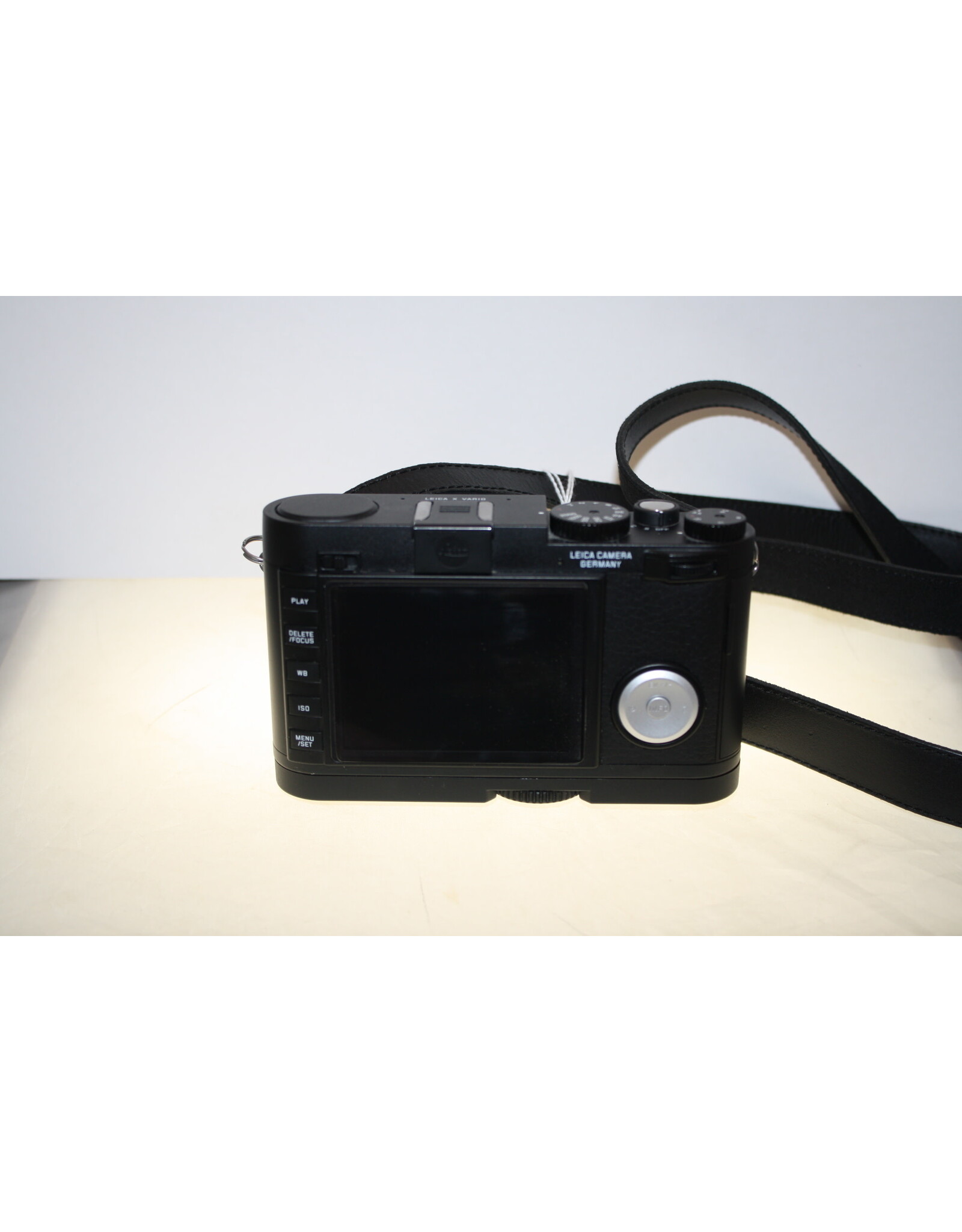 Leica X Vario Compact Digital Camera w/ Vario Elmar 28-70 mm f/3.5 