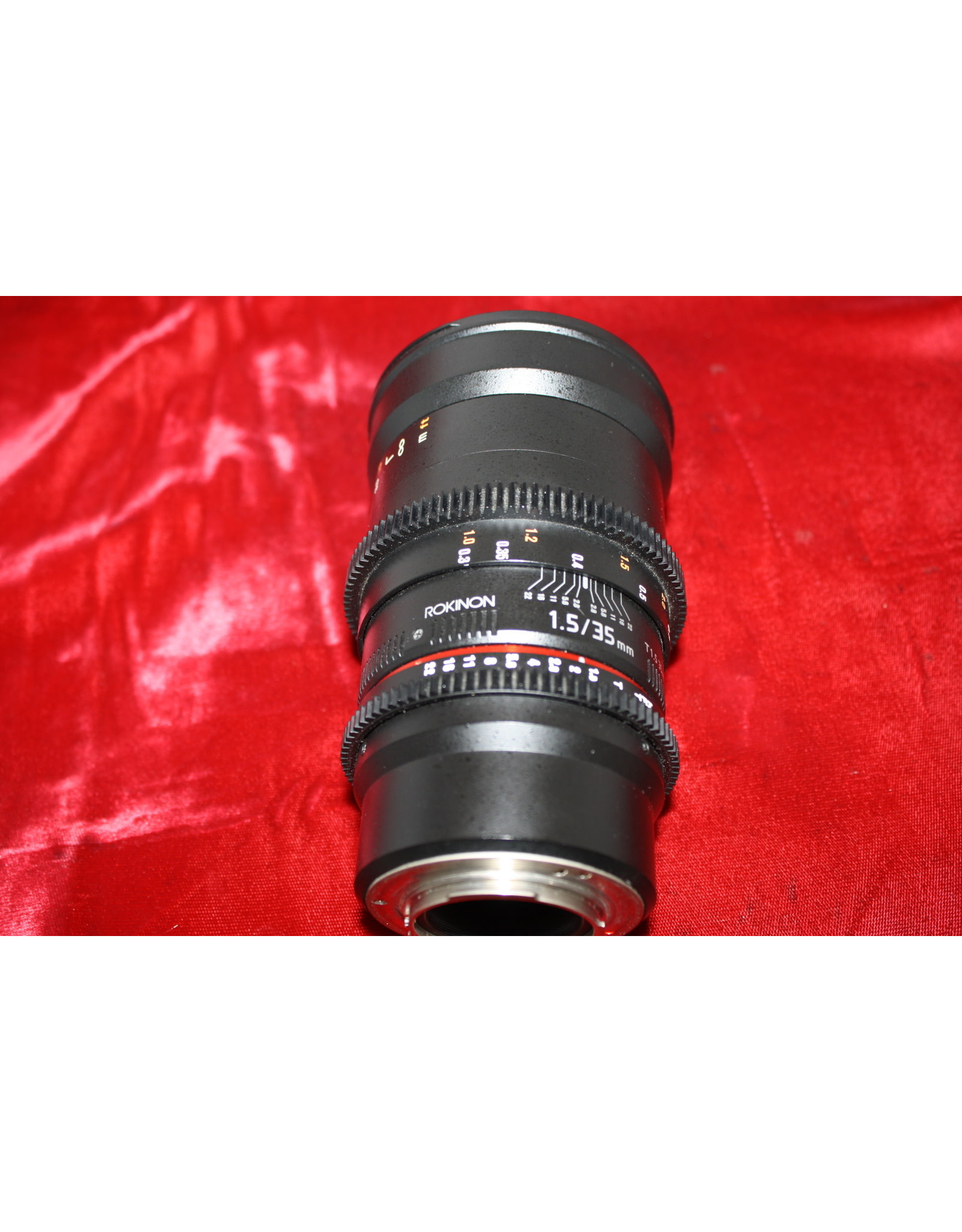 Rokinon ROKINON 35mm F/1.5 Cine DS Lens for Micro Four-Thirds (Pre-owned)
