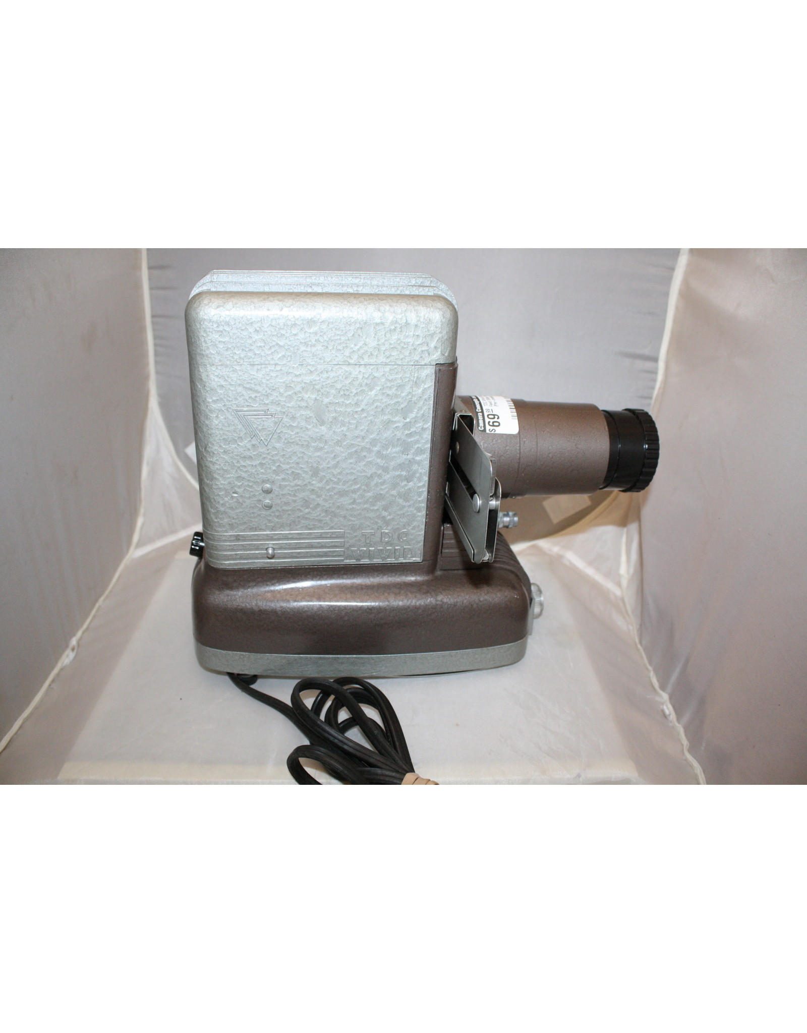 TDC Vivid 35mm Manual Feed Slide Projector (Preowned) Camera
