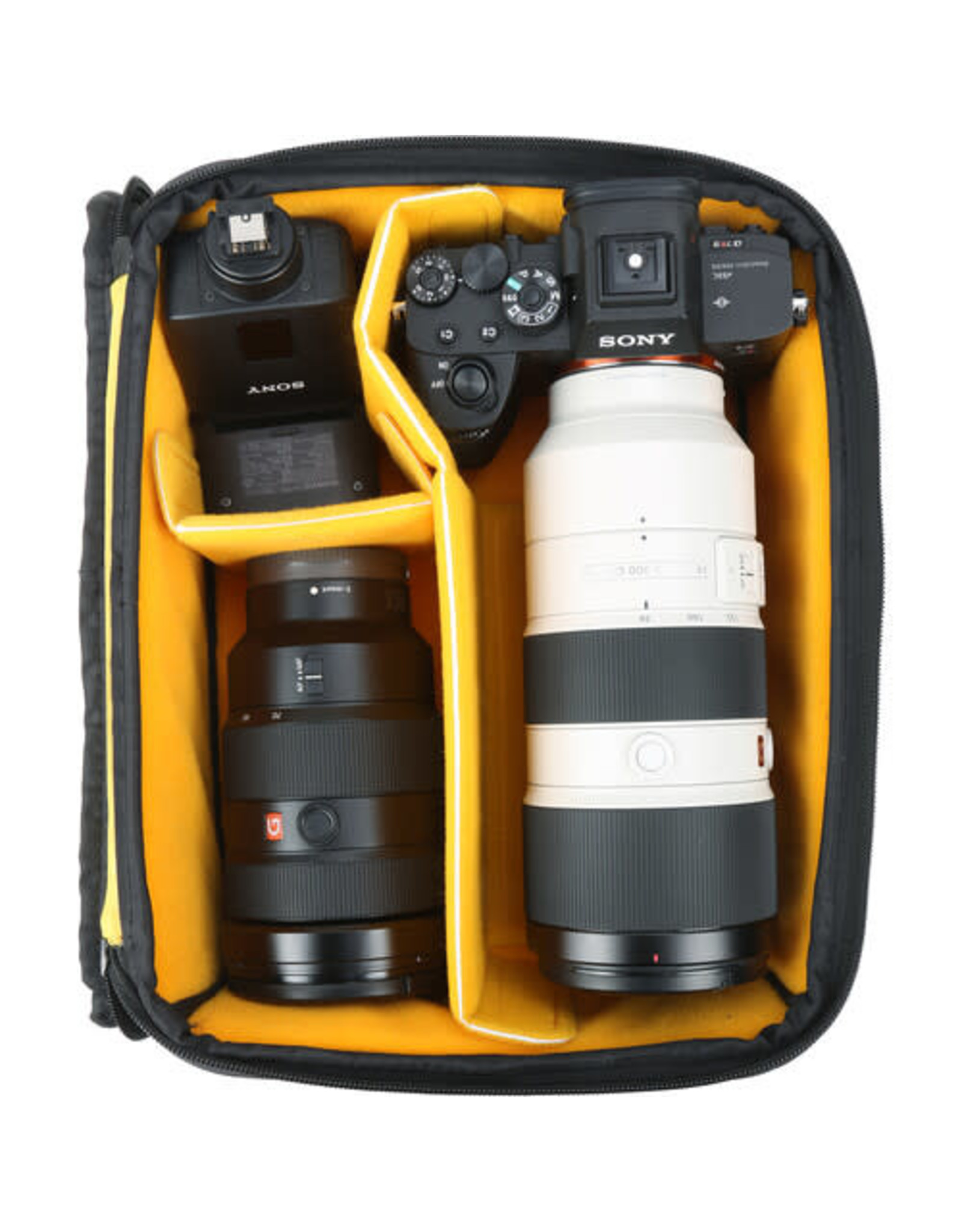 Vanguard Vanguard VEO ACTIVE 42M CAMERA BACKPACK W/ USB CHARGER CONNECTOR (CHOOSE COLOR)