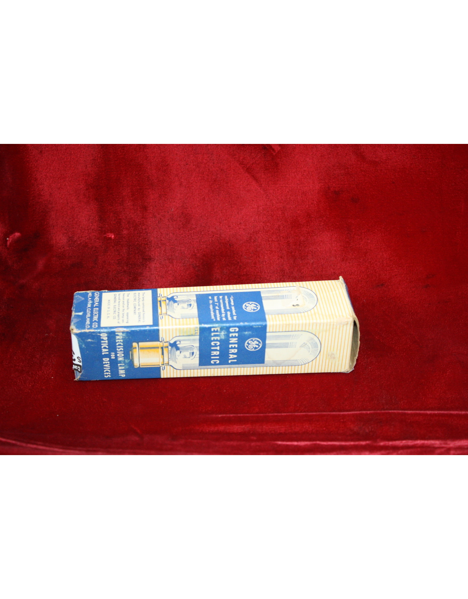 GE General Electric CZX 500W Projection Lamp Projector Bulb