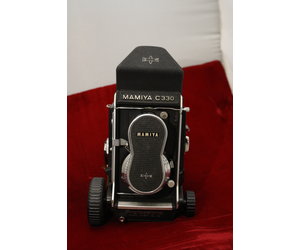 Mamiya C330 with Eye Level Prism and 80mm 2.8 Lens (Pre