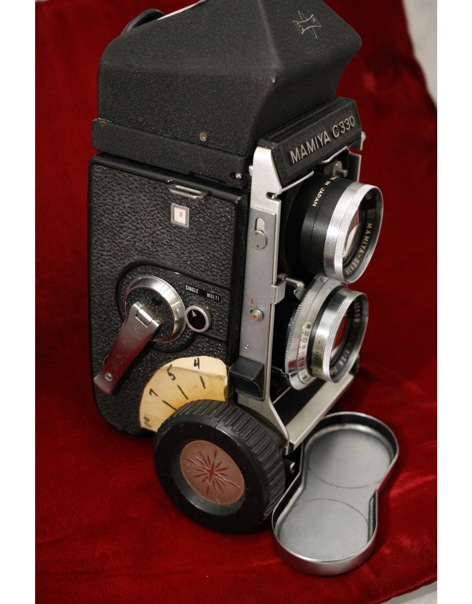 Mamiya-Sekor Mamiya C330 with Eye Level Prism and 80mm 2.8 Lens (Pre-owned)