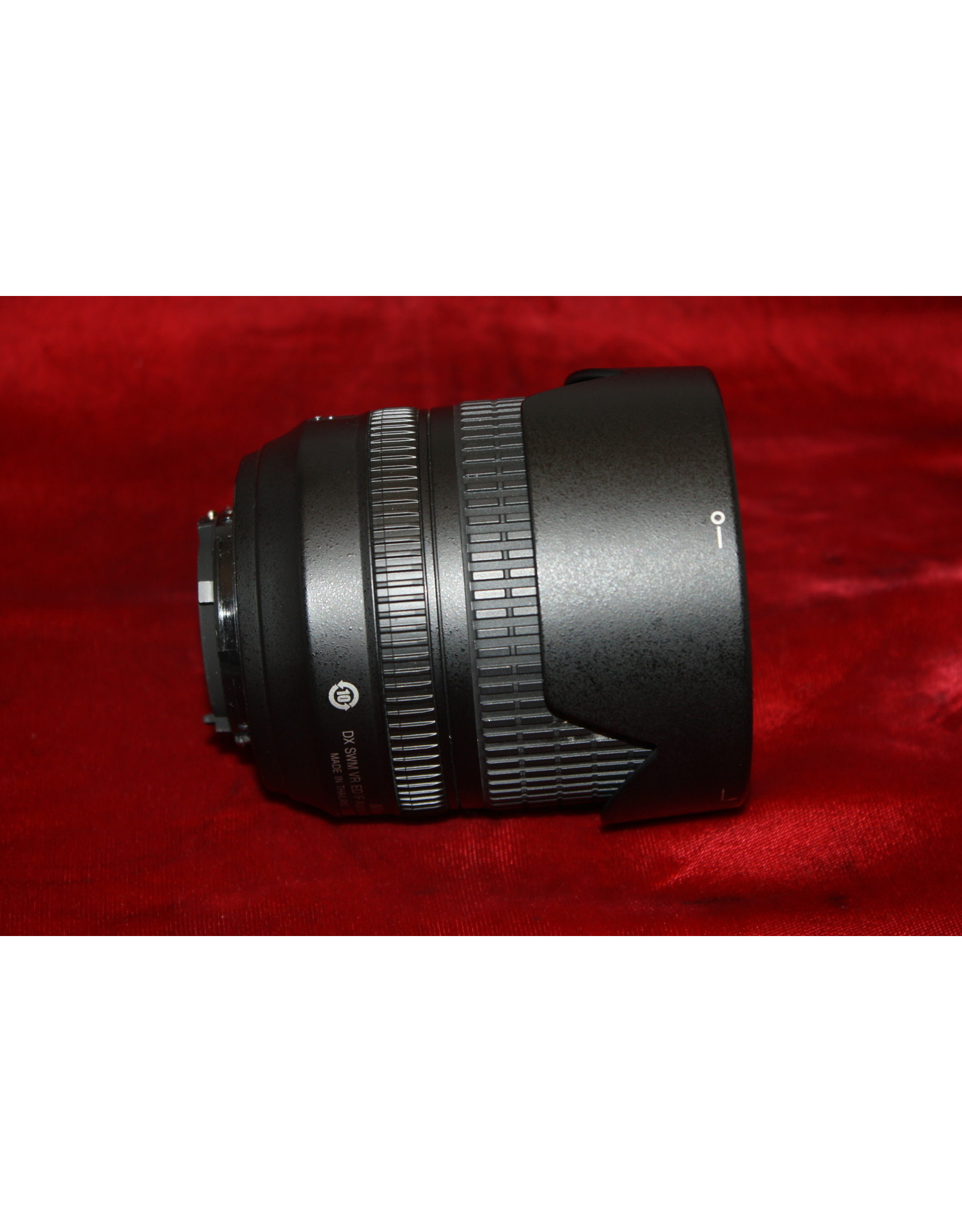 Nikon Nikon AF-S DX Micro NIKKOR 40mm f/2.8G Lens With Lens Covers & Hood (Pre-owned)