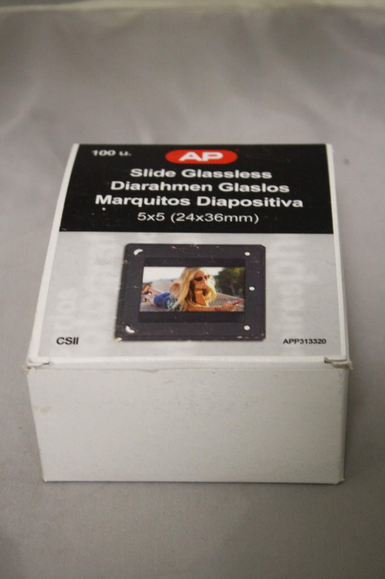Slide Mounts CS II Glassless 5x5 (24x36cm) Box of 100 mounts Camera