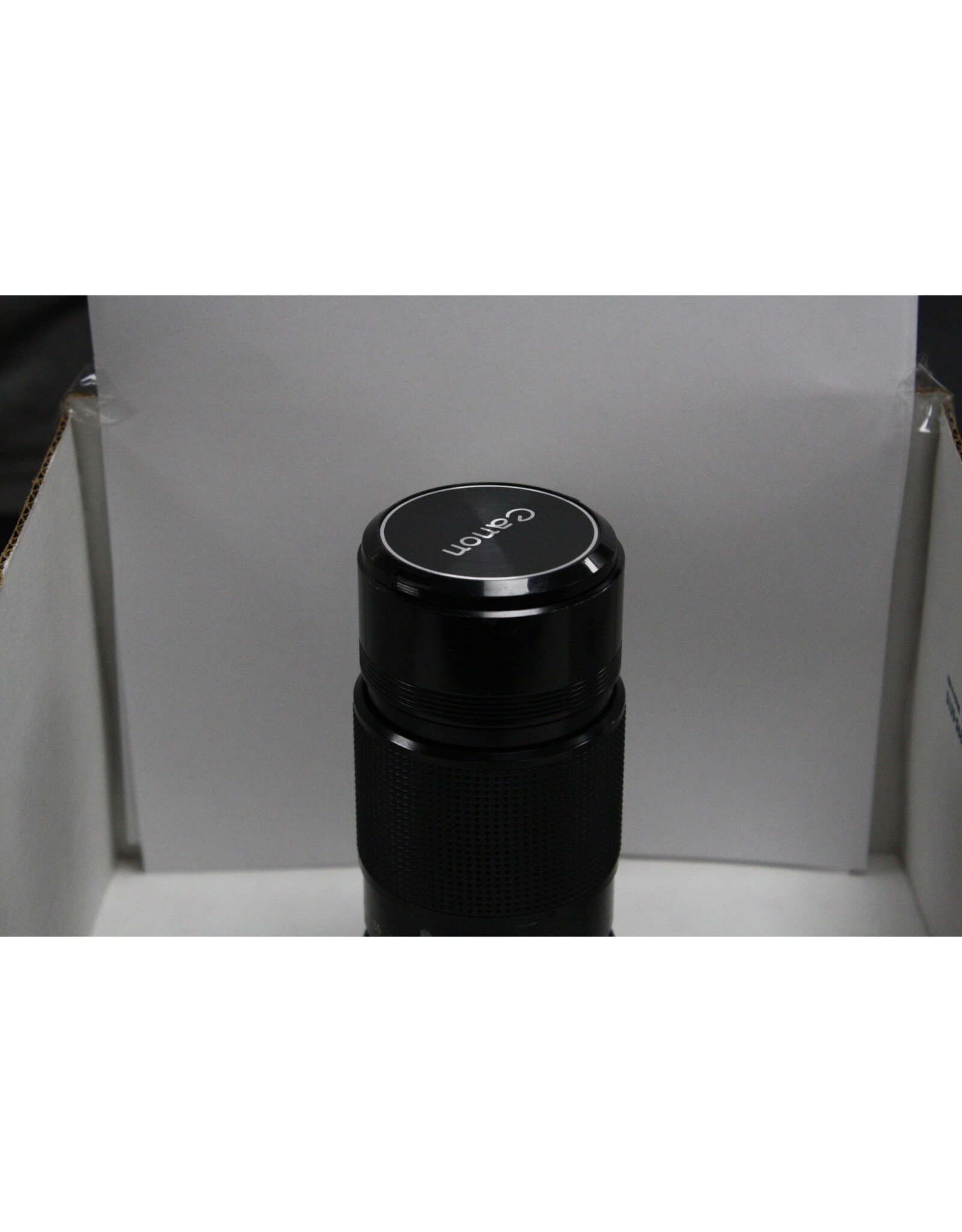CANON LENS FD 200mm 1:4 s.s.c (Pre-owned)