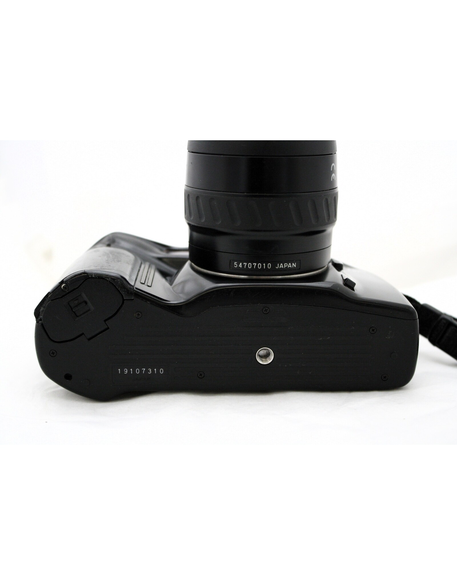 Minolta Minolta Maxxum 7xi with 35-70 AF Lens (Pre-Owned)