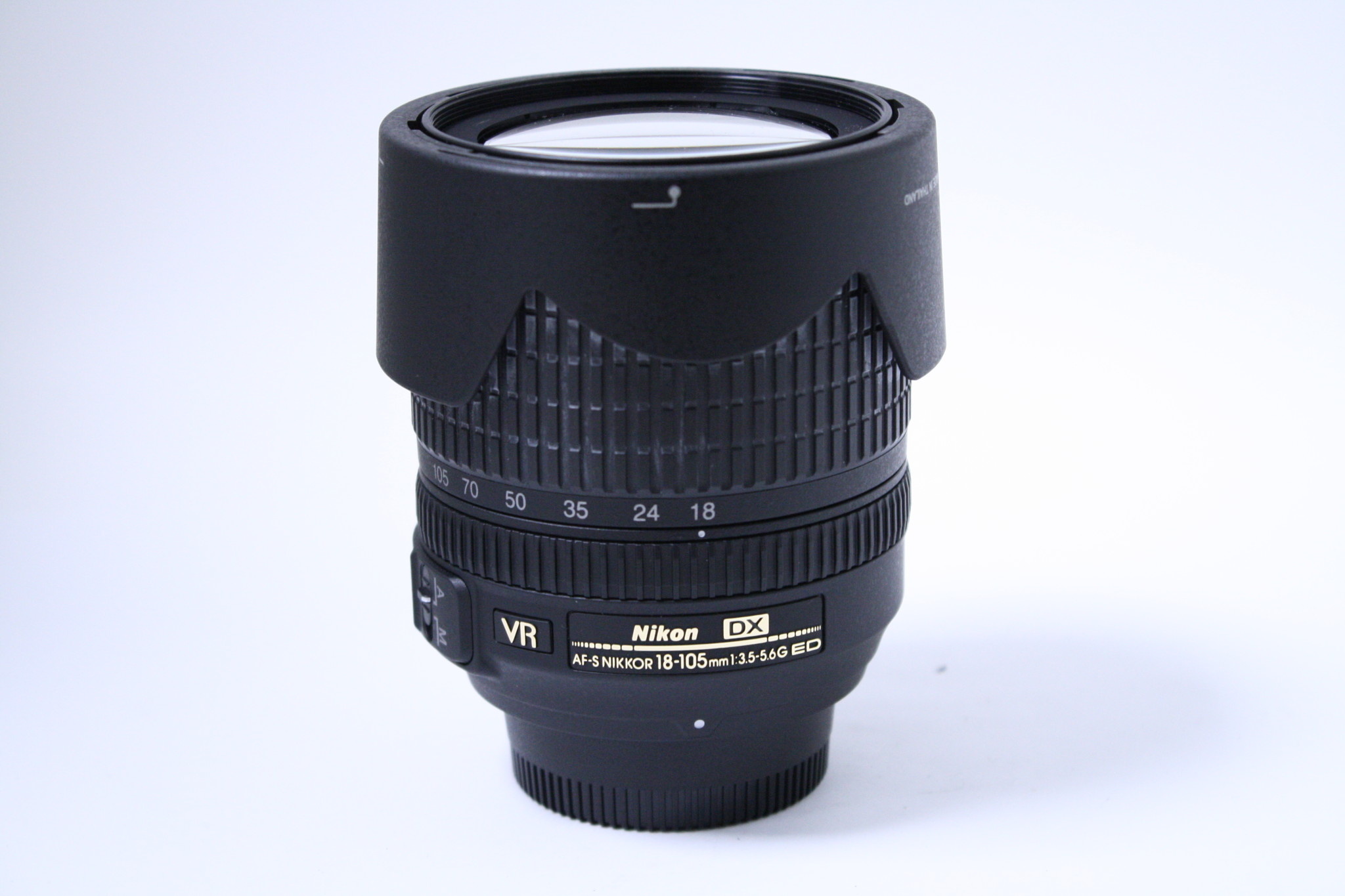 Nikon AF-S DX NIKKOR 18-105mm f/3.5-5.6G ED VR Lens (Pre-owned)