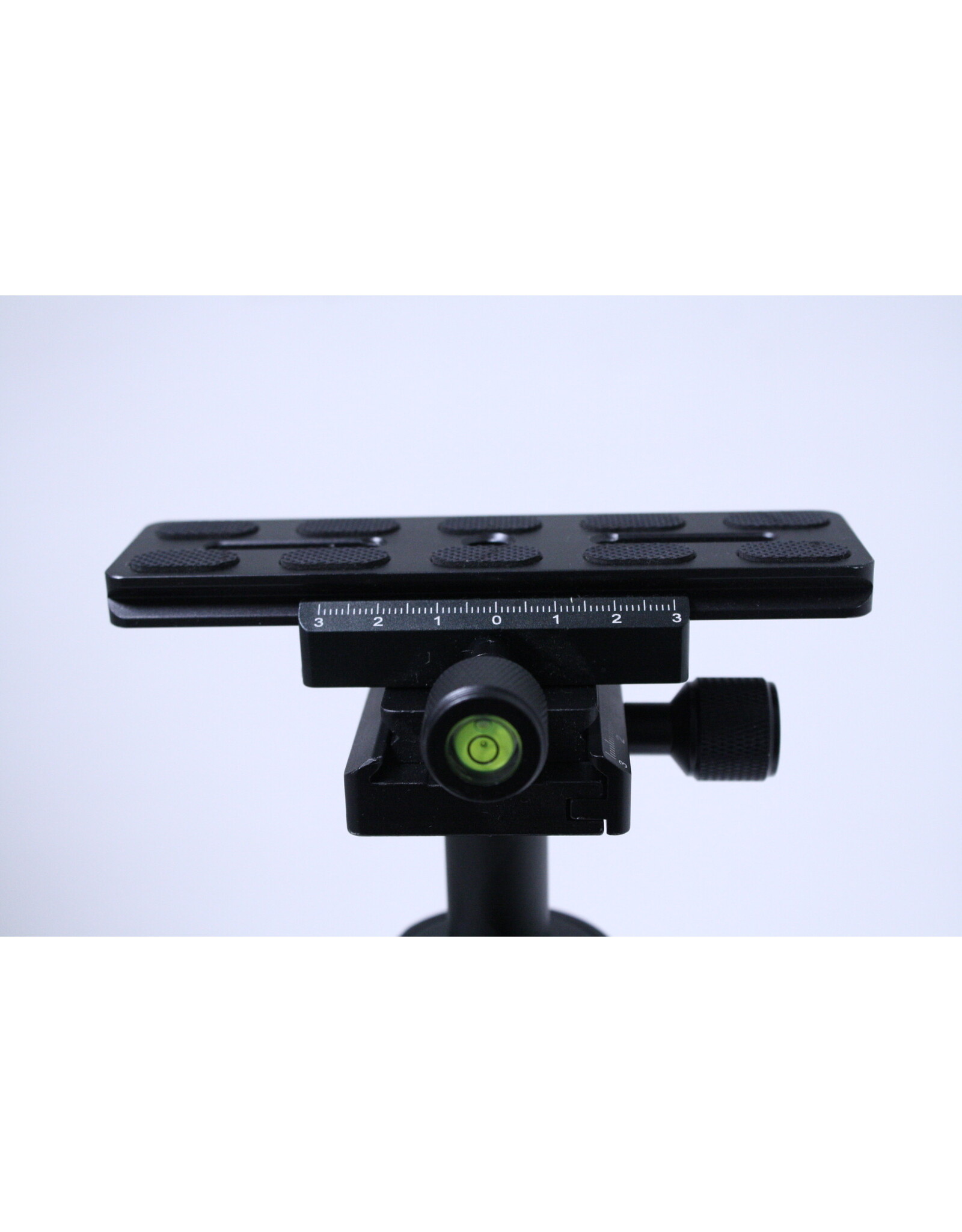 Neewer Neewer 24" Camera Stabilizer with Quick Release Plate (Pre-owned)