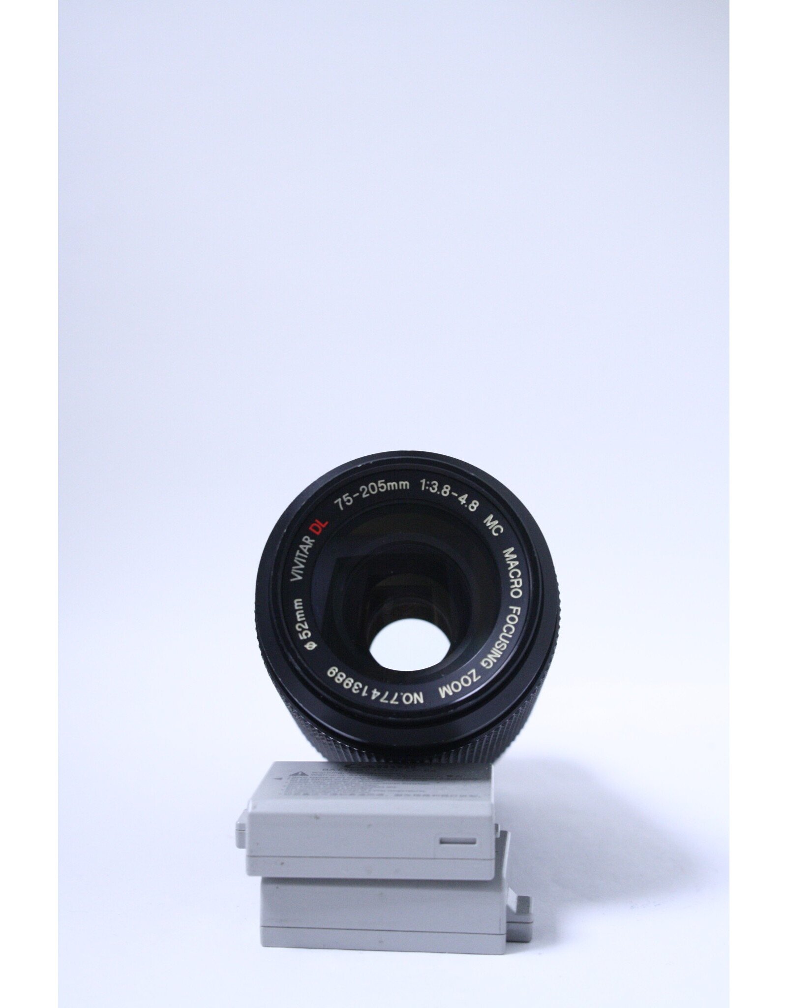 Vivitar Vivitar DL 75-205mm 3.8-4.8 for Canon FD Mount (Pre-owned)