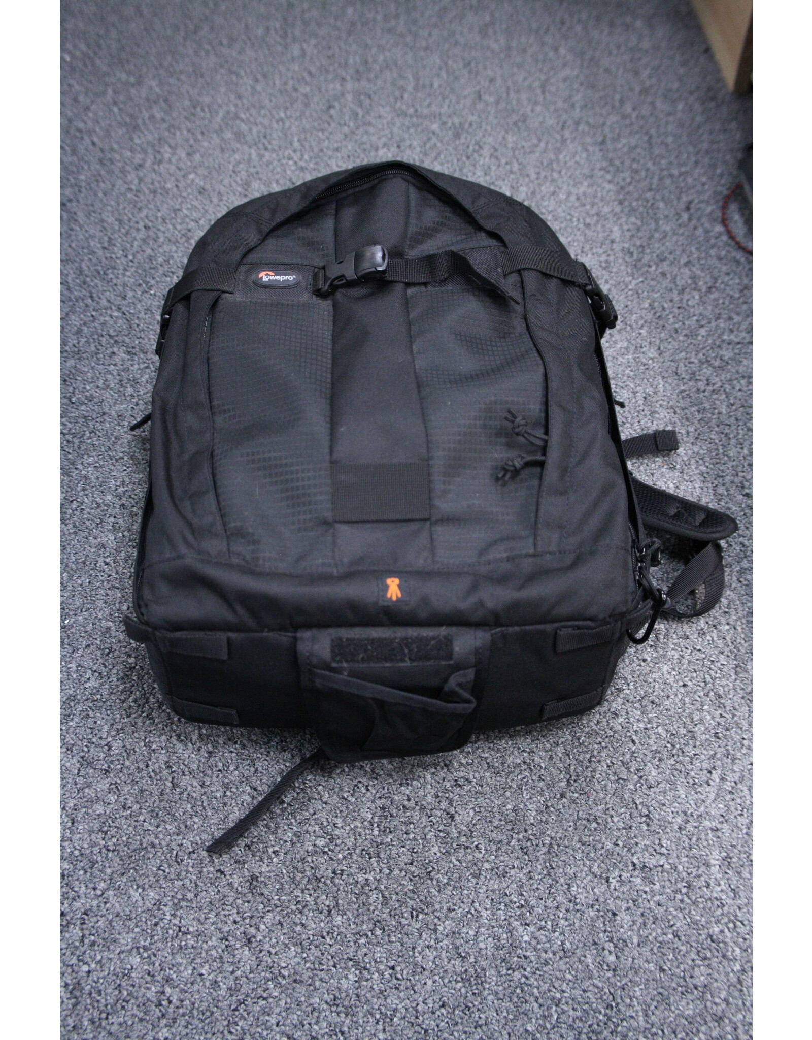 LowePro LowePro Deluxe  Backpack (Pre-owned)