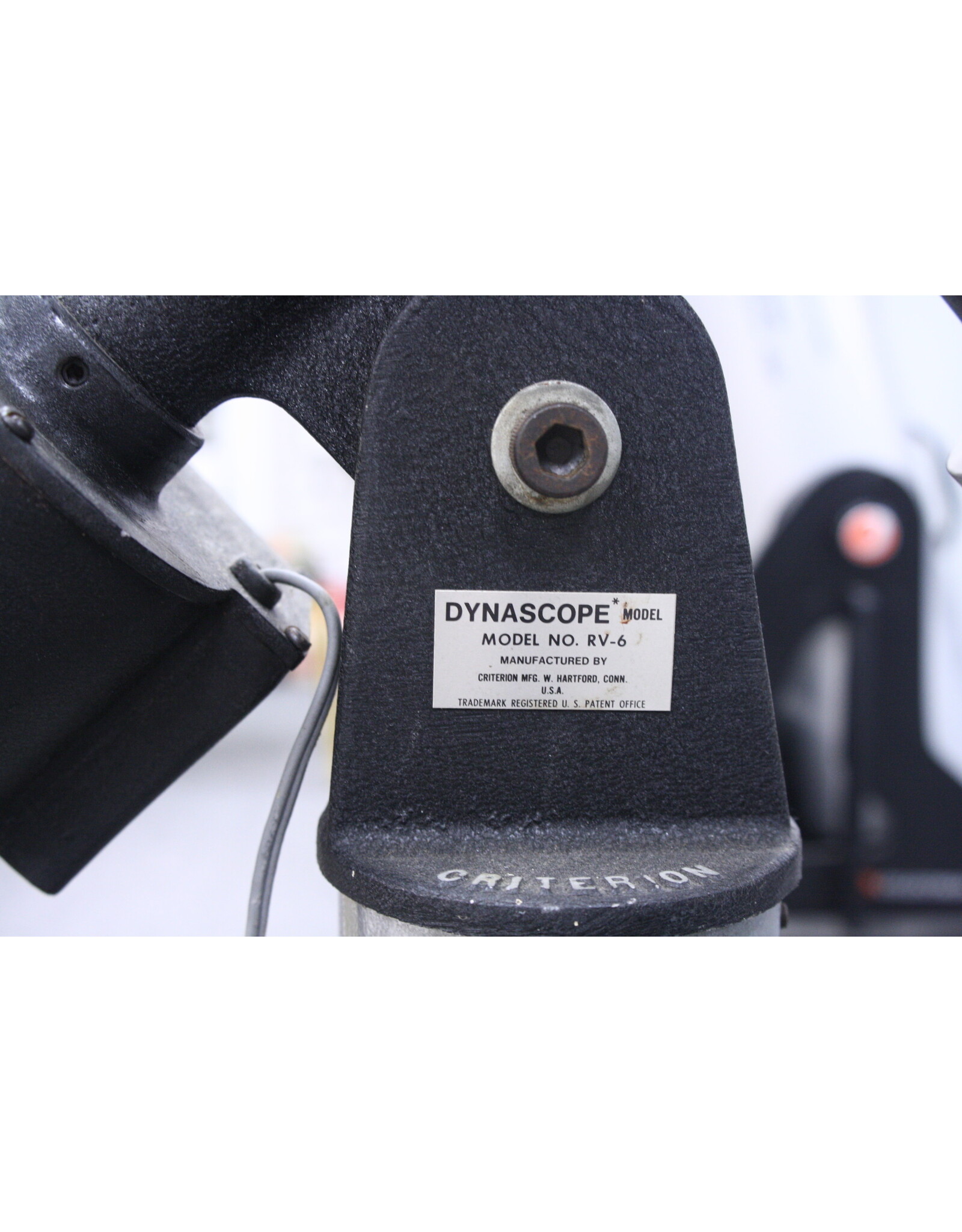 Criterion Criterion Dynascope RV-8 F/8 OTA with RV-6 equatorial mount (Pre-Owned)
