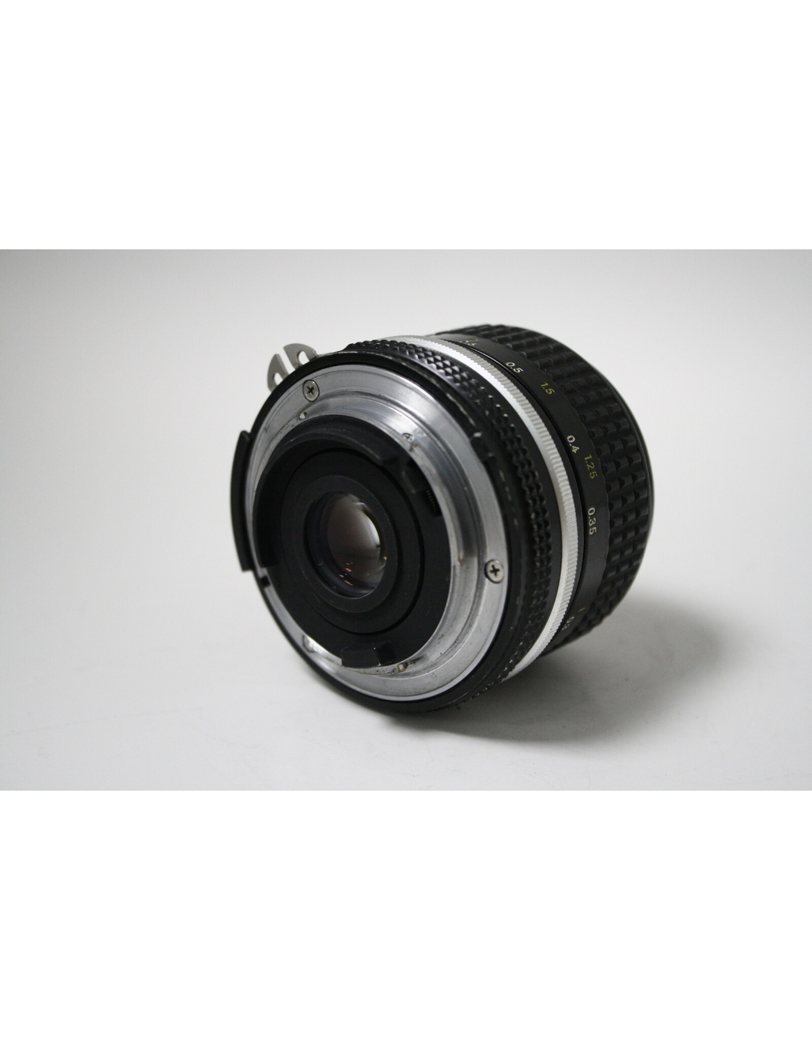 Nikon Nikon Ai Nikkor 28mm F/3.5 Wide Angle Manual Lens For Nikon F Mount (Pre-owned)