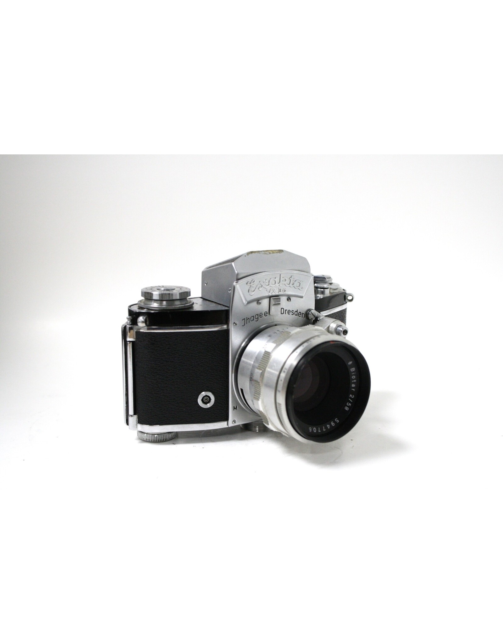 Exakta Exakta VX IIa 35mm film camera with Carl Zeiss Biotar 58mm f2 Lens  (MINT!)