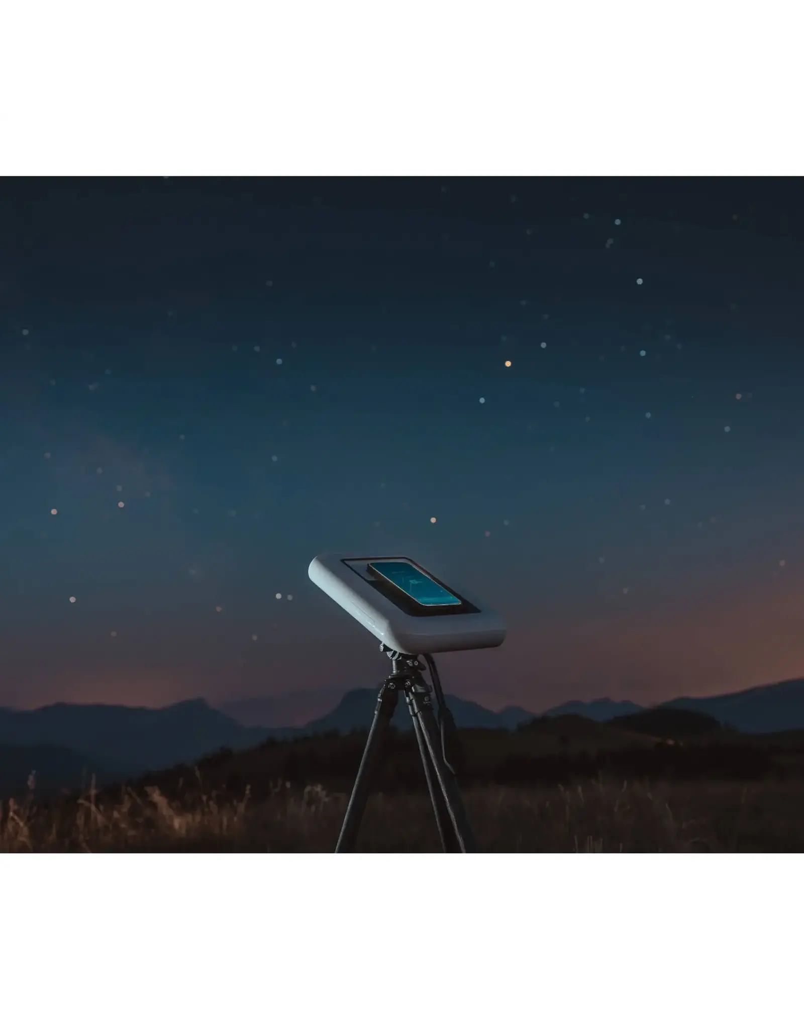 Vaonis Vaonis Hestia Smartphone-Based Telescope with Premium Tripod and Solar Filter