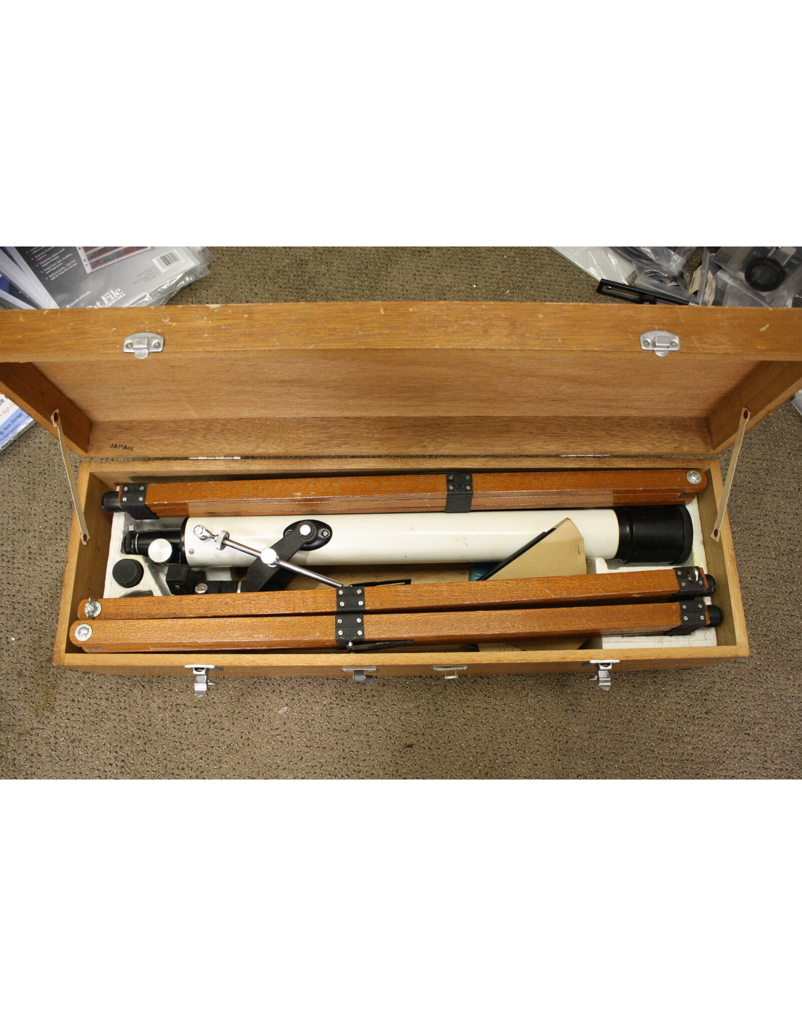 Stellar 60mm Refractor Telescope with Wooden Case (Pre-Owned)