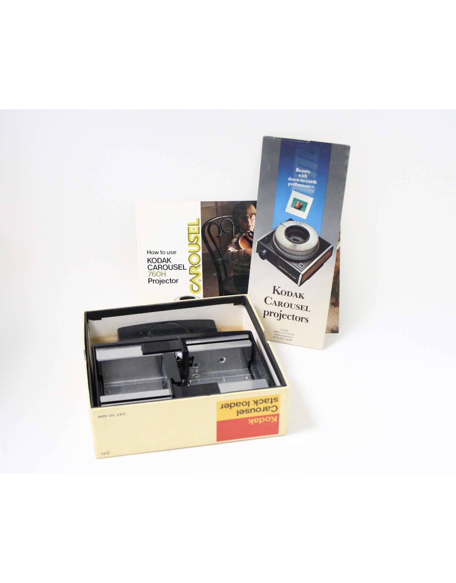 Kodak 760H Carousel Projector with Stack Loader, Remote and power Cord (Pre-owned)