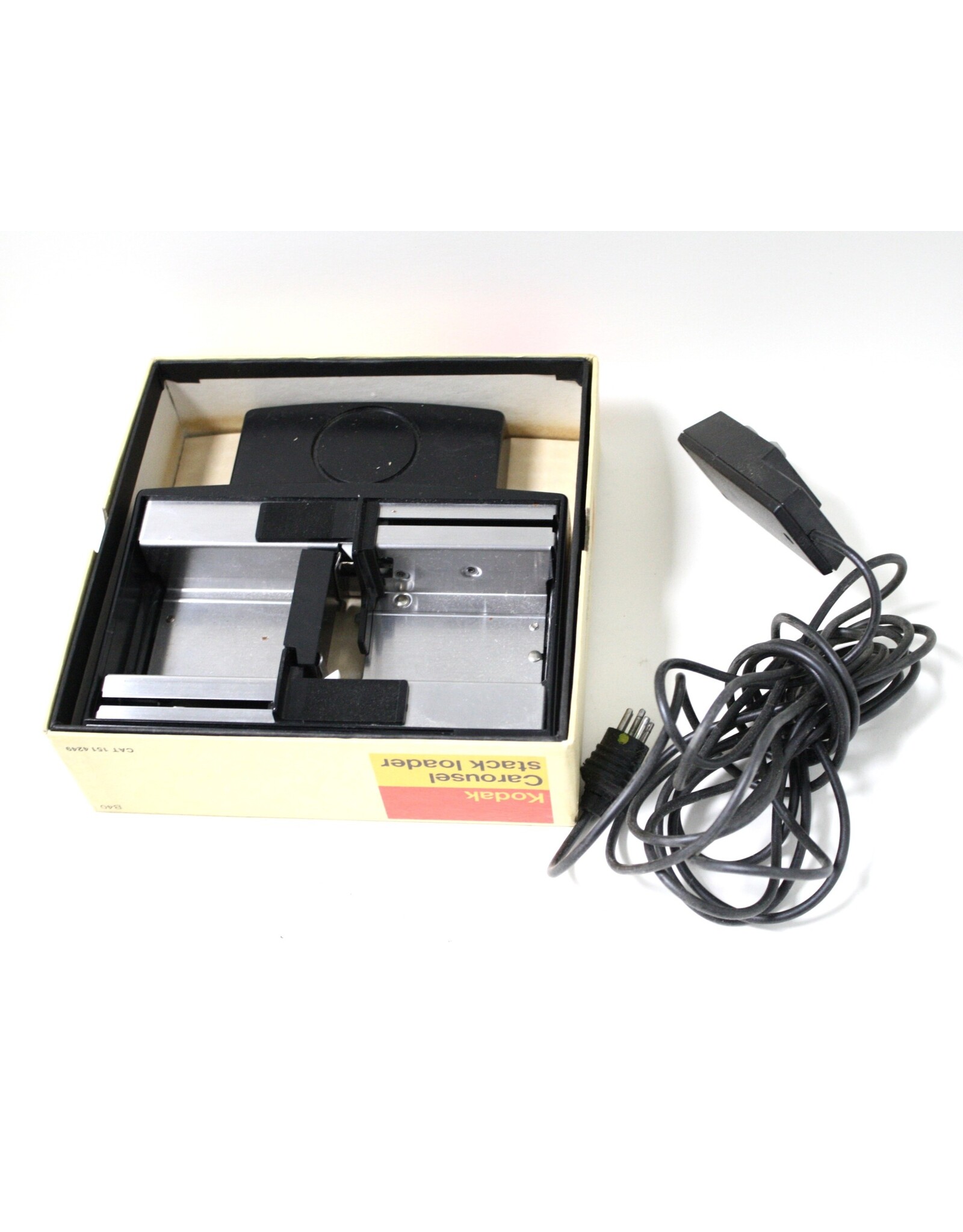 Kodak 760H Carousel Projector with Stack Loader, Remote and power Cord (Pre-owned)